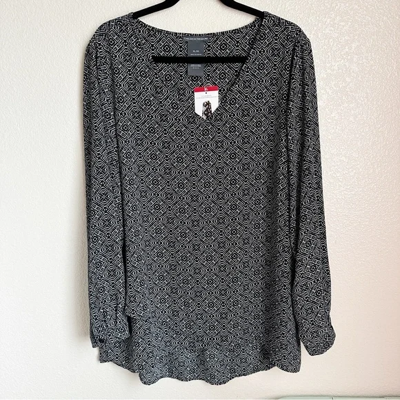 Chelsea & Theodore Geometric Print Blouse Sz XL‎ NEW - Picture 6 of 8